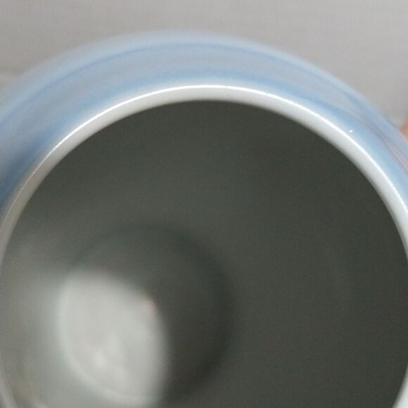 7" Royal Copenhagan Blue and White Ceramic Mermaid Vase. - Picture 4 of 5